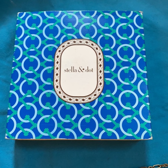 Stella and dot multi layer chain - Picture 3 of 3